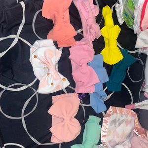 Baby bows all come together